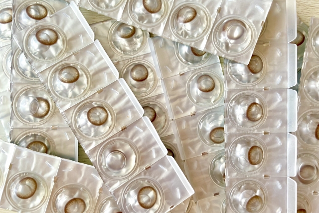 たくさんのカラコン