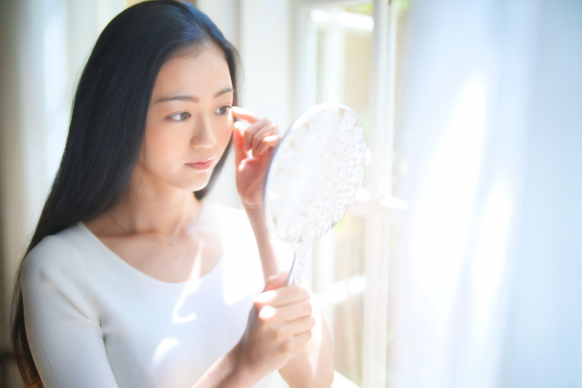 カラコン用語集メインビジュアル